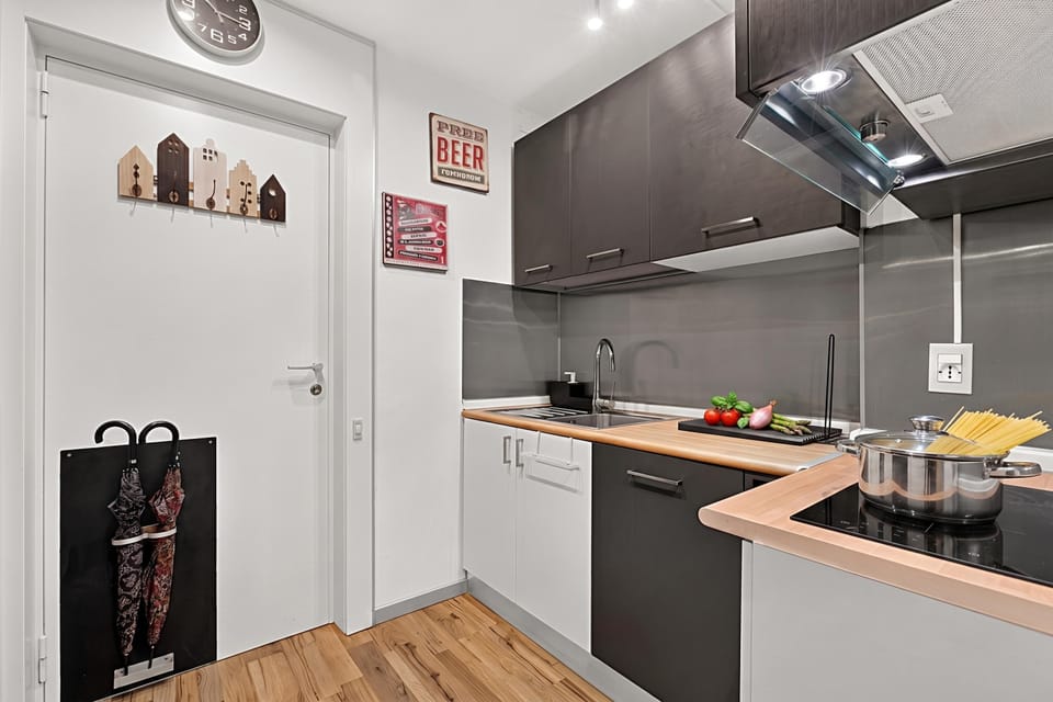 Standard Studio, Balcony (Studio Erika al Vittoriale) | Private kitchen