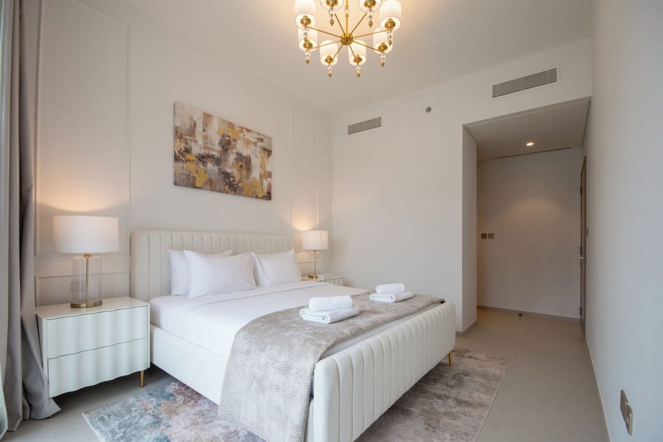 Luxury Apartment, Balcony, City View | Free WiFi