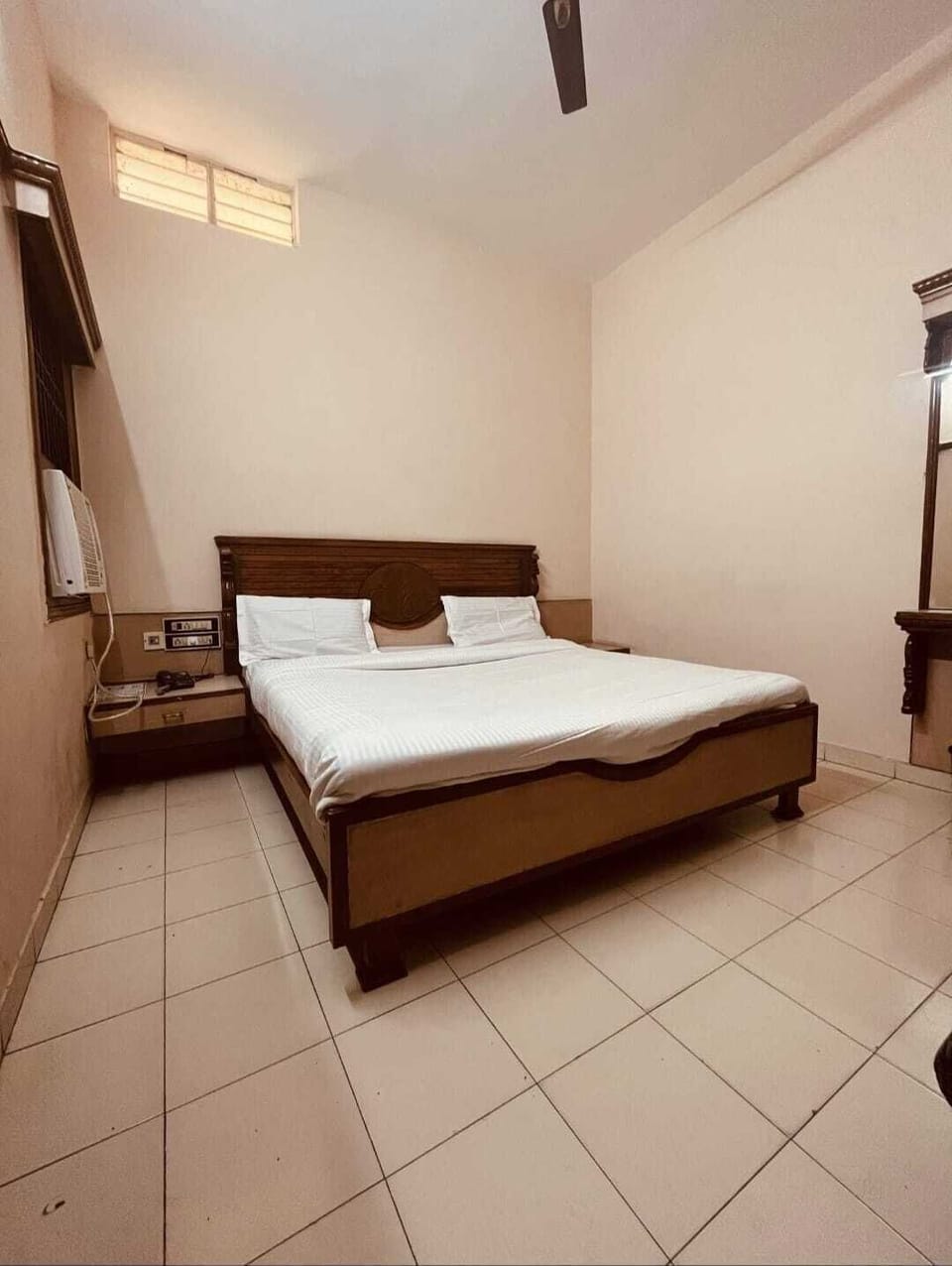 Deluxe Room | Rollaway beds (surcharge), WiFi (free), bed sheets