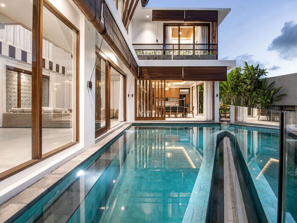 Villa (5 Bedrooms) | Exterior