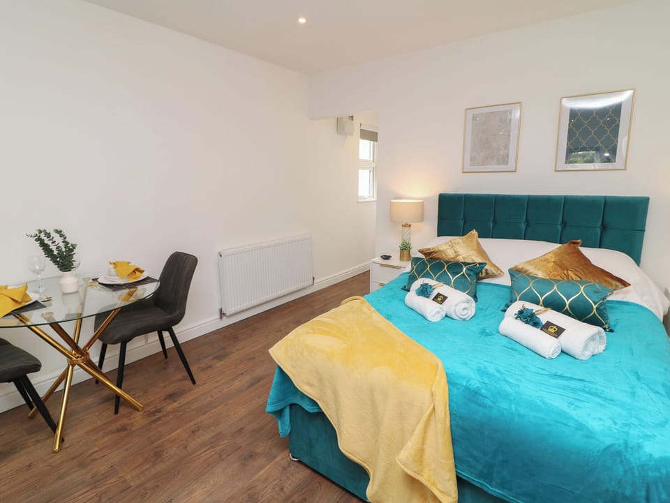 1 bedroom, WiFi (free), individually decorated, individually furnished