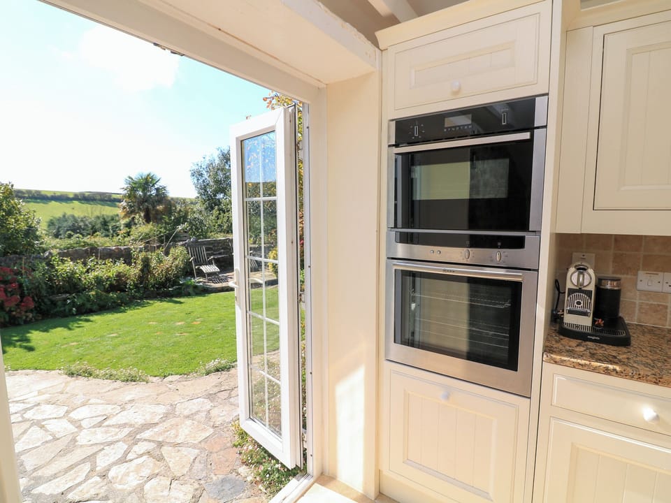 Fridge, microwave, dishwasher, toaster