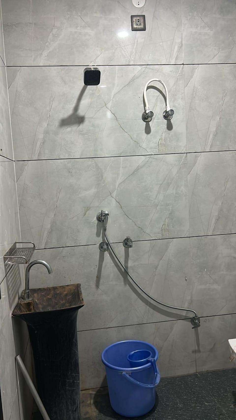 Shower, free toiletries, towels, soap