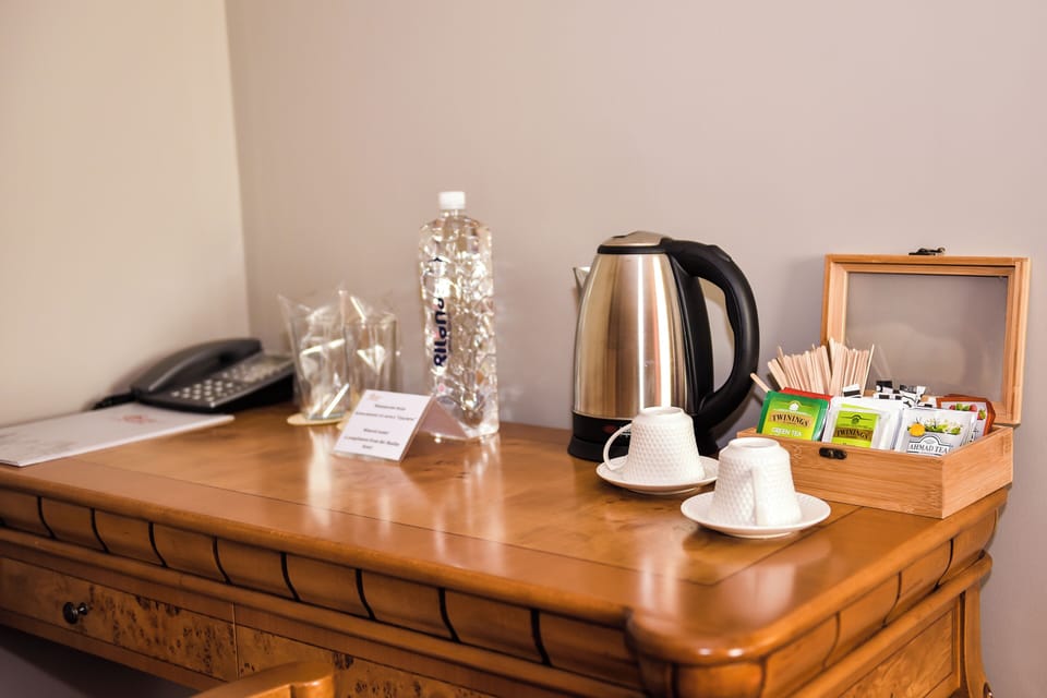 Superior Apartment, Balcony, Mountain View | Living area | TV