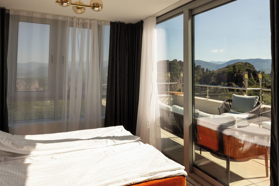 Panoramic Apartment, Balcony, Mountain View | In-room safe, soundproofing, free WiFi