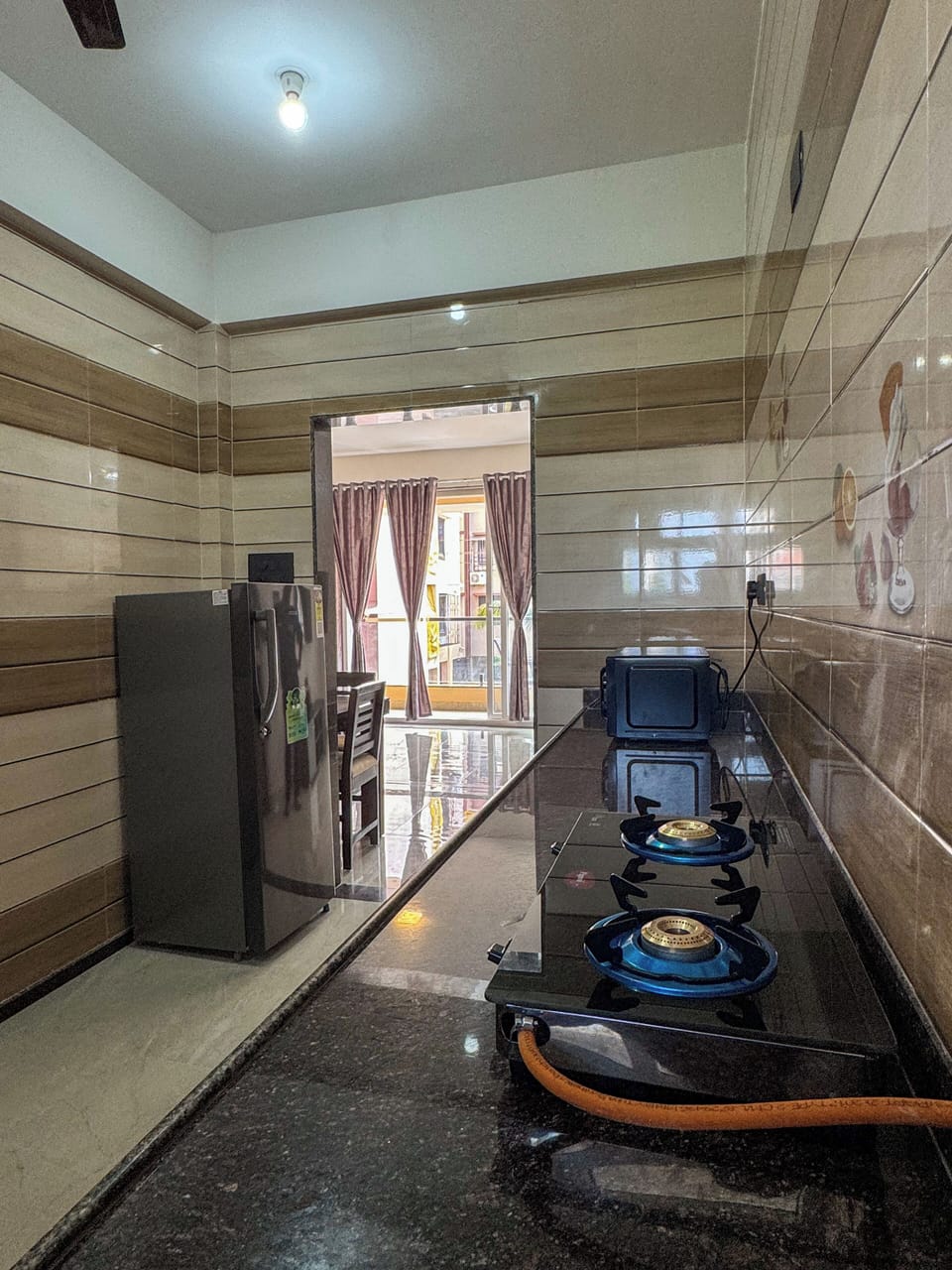 Deluxe Apartment, Balcony, Sea View | Private kitchen | Fridge