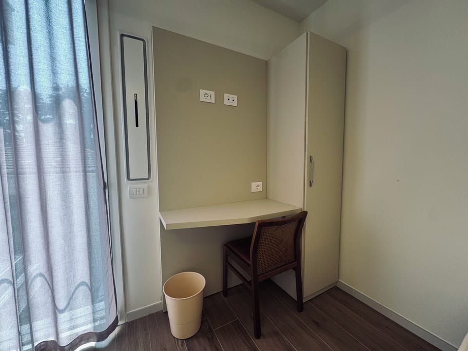 Family Apartment | Iron/ironing board (on request), WiFi (free), bed sheets