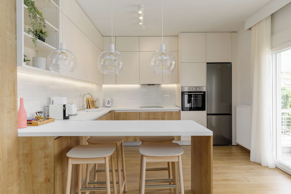 Apartment, 3 Bedrooms, Balcony, City View | Private kitchen | Electric kettle