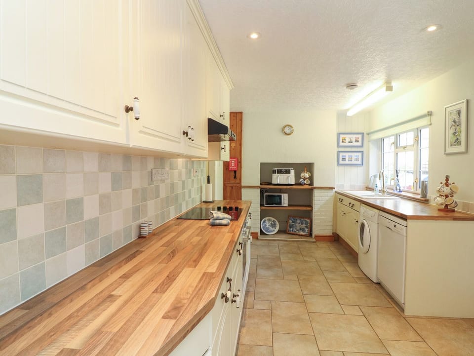 Fridge, microwave, dishwasher, toaster