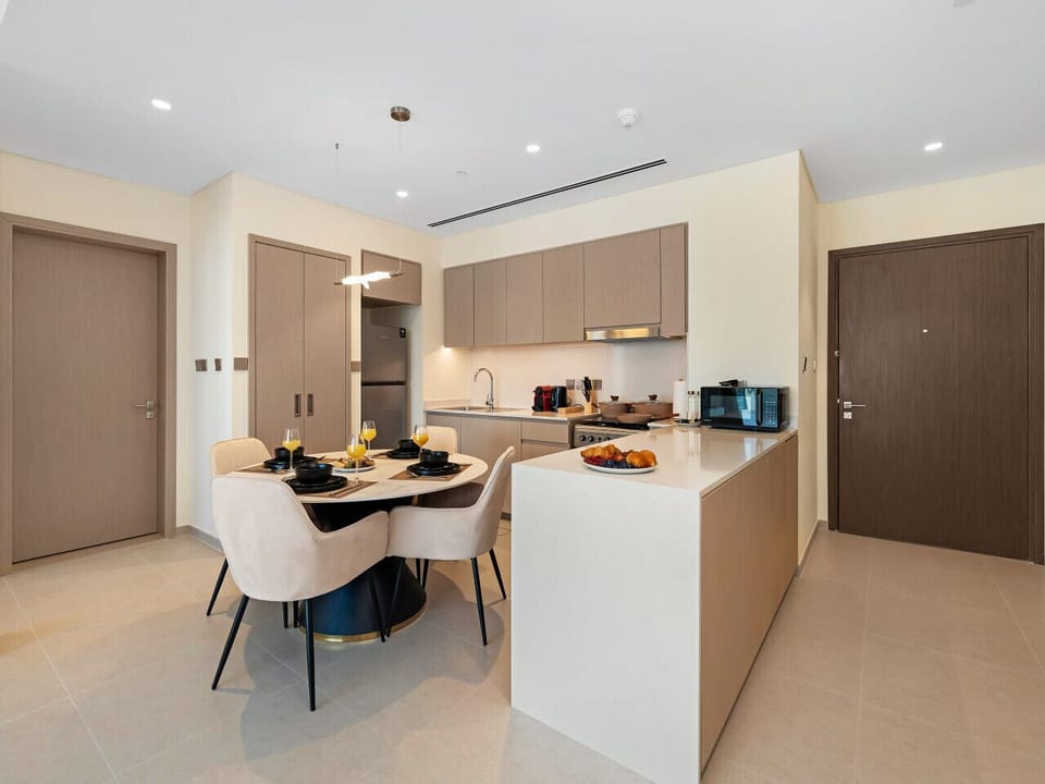Fully Equipped Modern Kitchen and dining