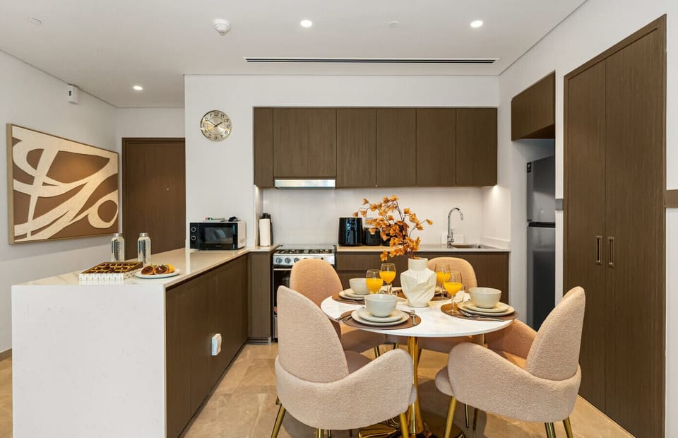 Fully Equipped Modern Kitchen and dining