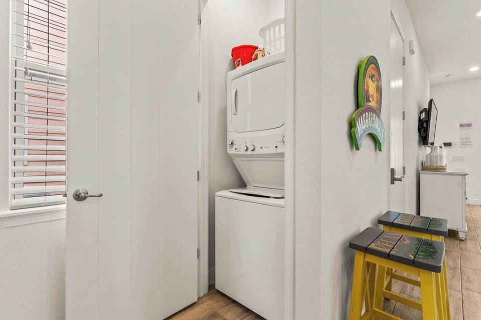 House, Multiple Beds, Patio, Garden View (Savannah Daydreamin’) | Laundry