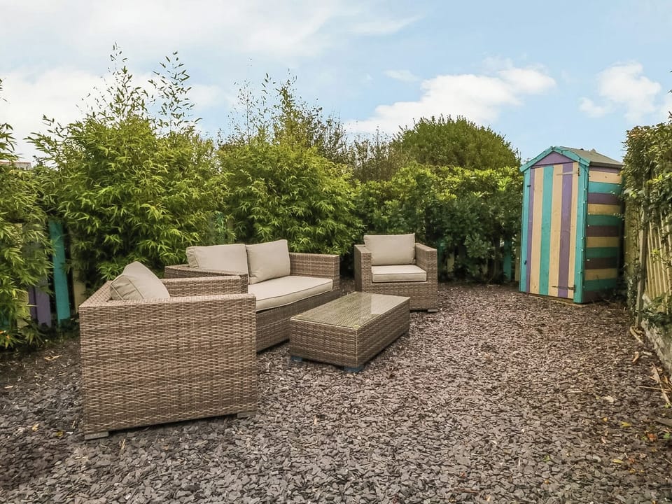 Cottage | Property grounds