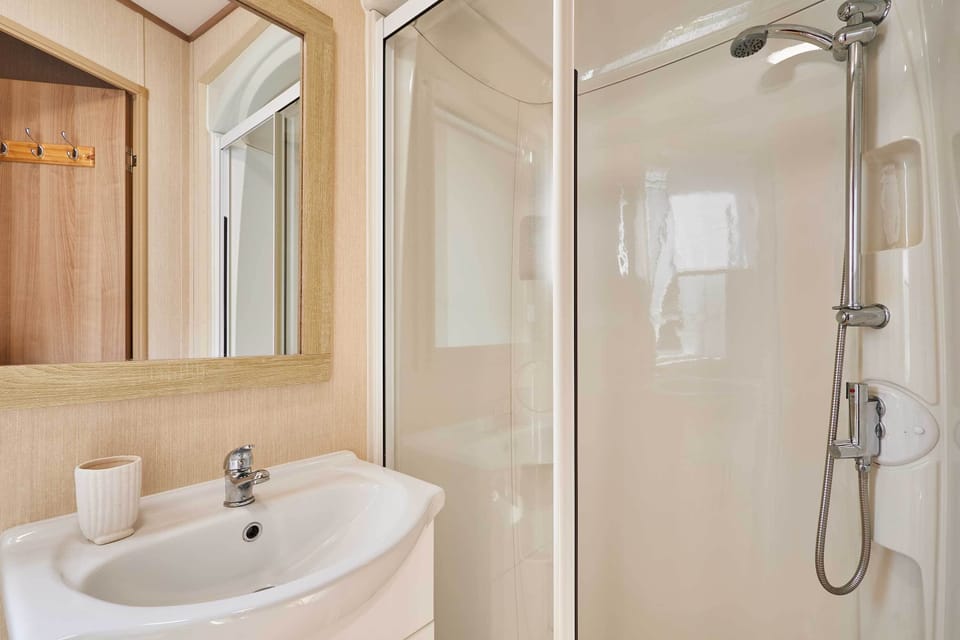 Leon's Retreat, Cresswell - Host & Stay