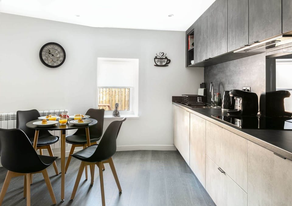 Ettrick Apartment Kitchen