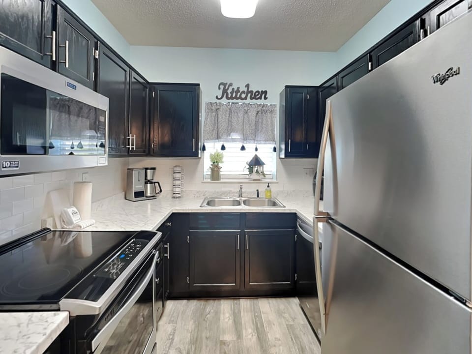 Full Kitchen