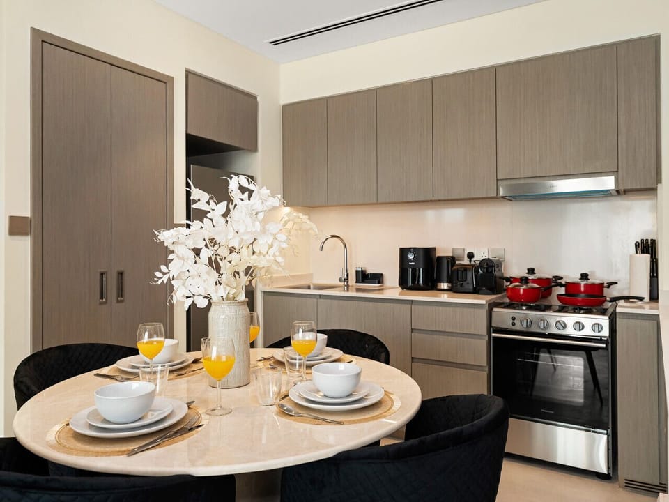 Fully Equipped Modern Kitchen and dining