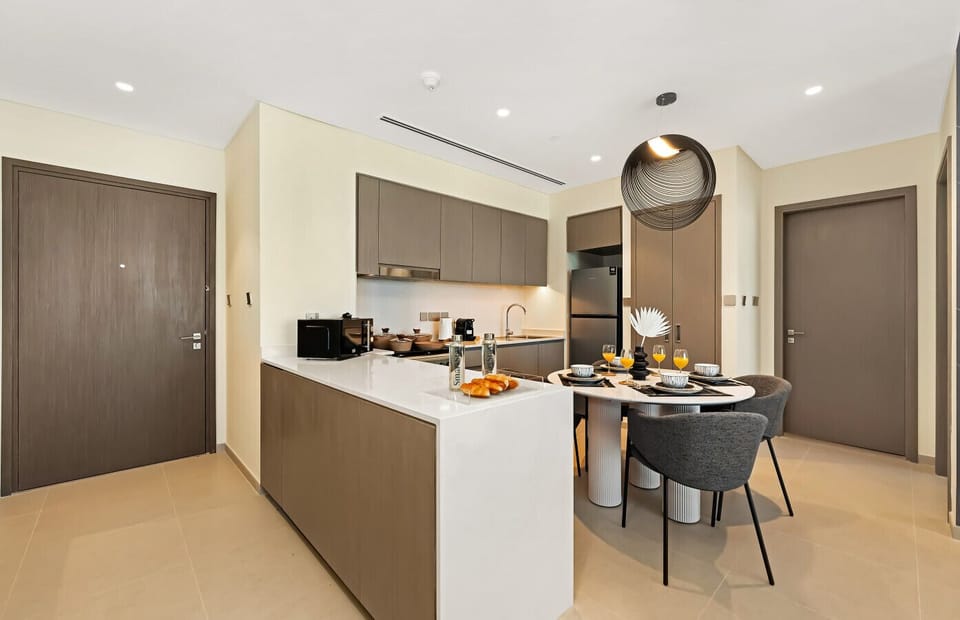 Fully Equipped Modern Kitchen and dining