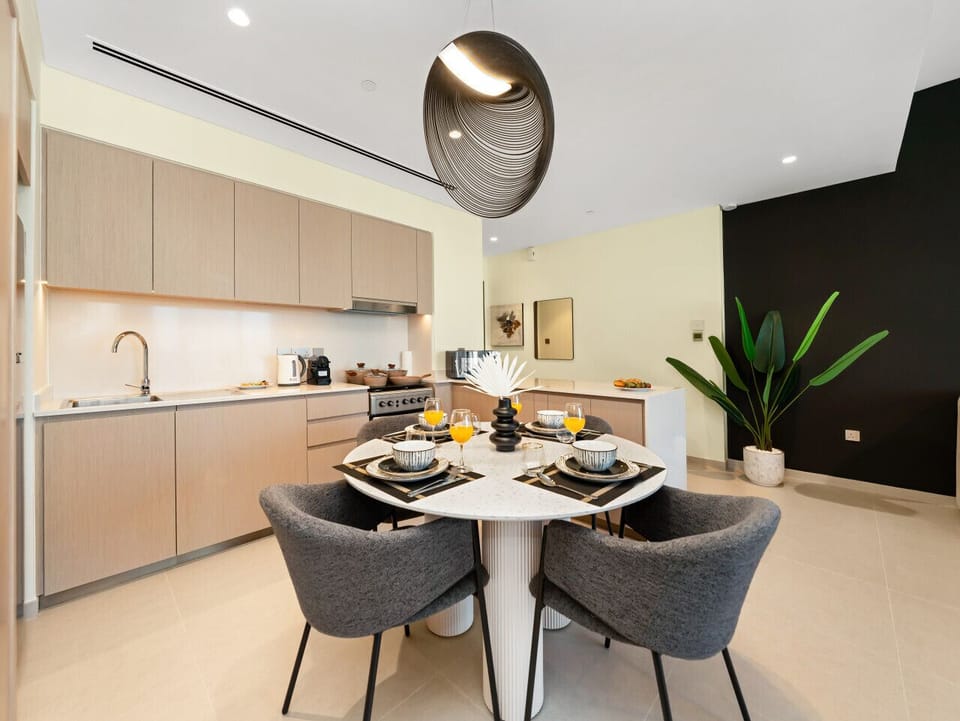 Fully Equipped Modern Kitchen and dining