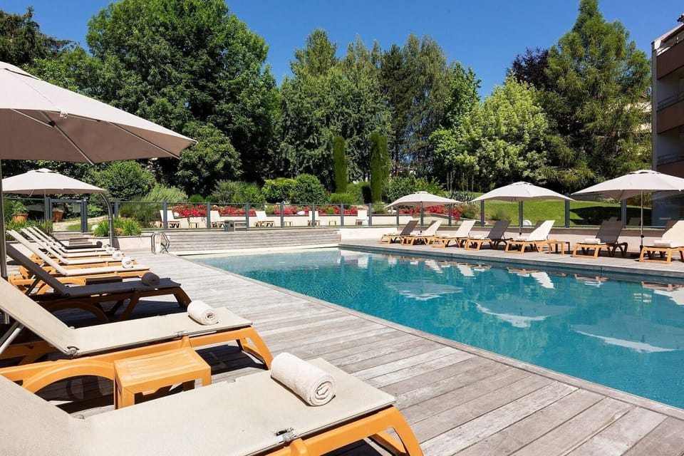 Holiday Home Swimming Pool