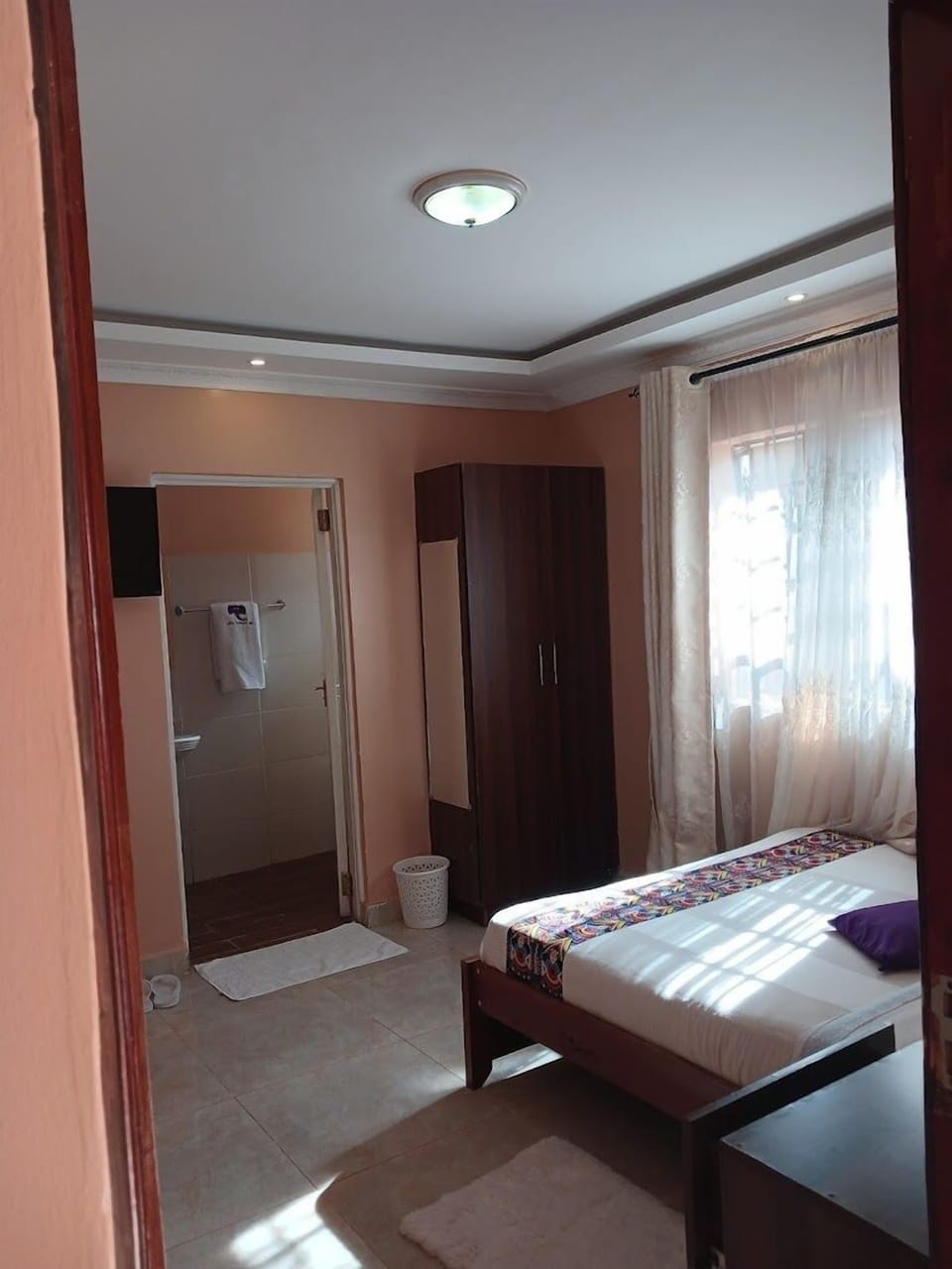 Standard Double Room | WiFi (free), bed sheets