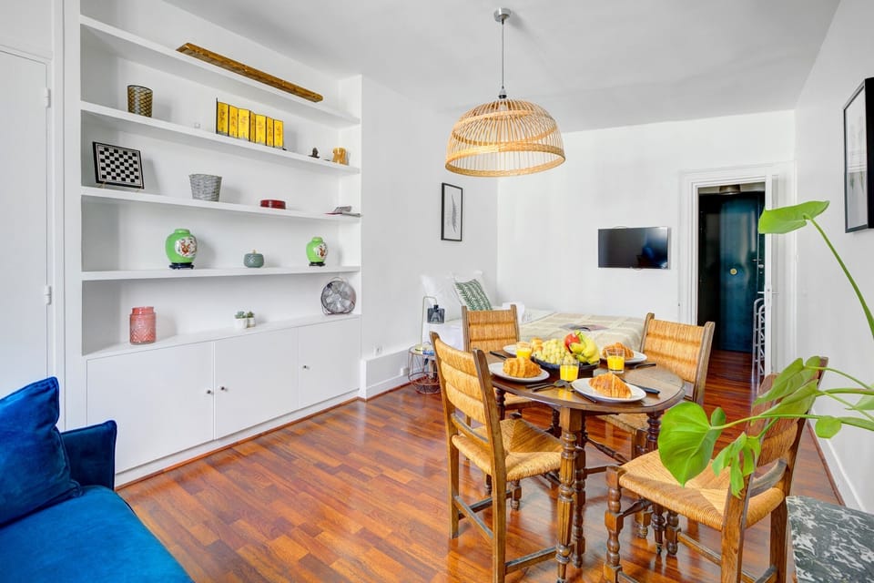 City Studio, 1 Double Bed with Sofa bed, Non Smoking, Courtyard View | Iron/ironing board, cribs (surcharge), WiFi (free), bed sheets