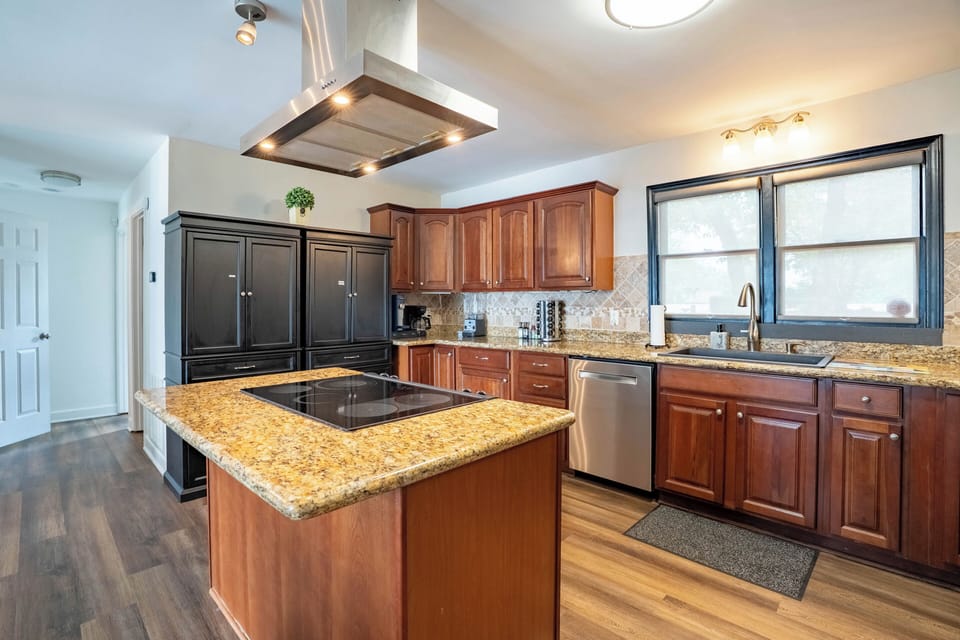 5-burner stove top, range, drip and keurig coffee makers, blender and more