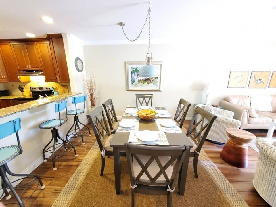 Condo, Multiple Beds, Patio, Pool View (Ocean Reef 306) | Dining