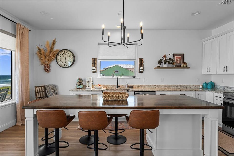 Bright dining space with a view. Enjoy your meals in style!