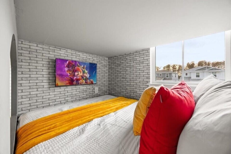 Bedroom 2 Mario Themed 1 Bunk Bed (Full Over Full) (6)