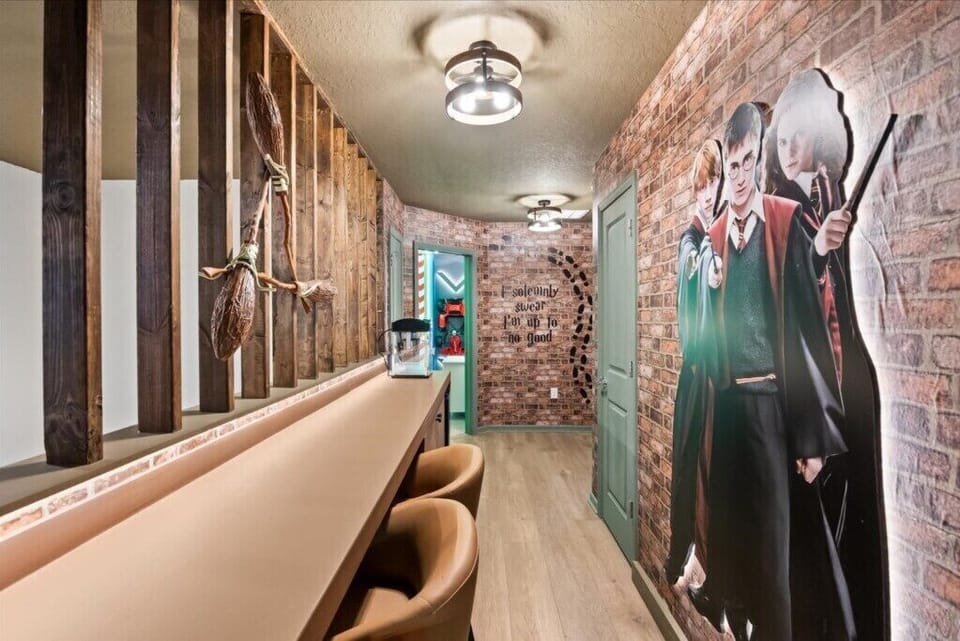 Harry Potter Themed Gaming Loft (4)