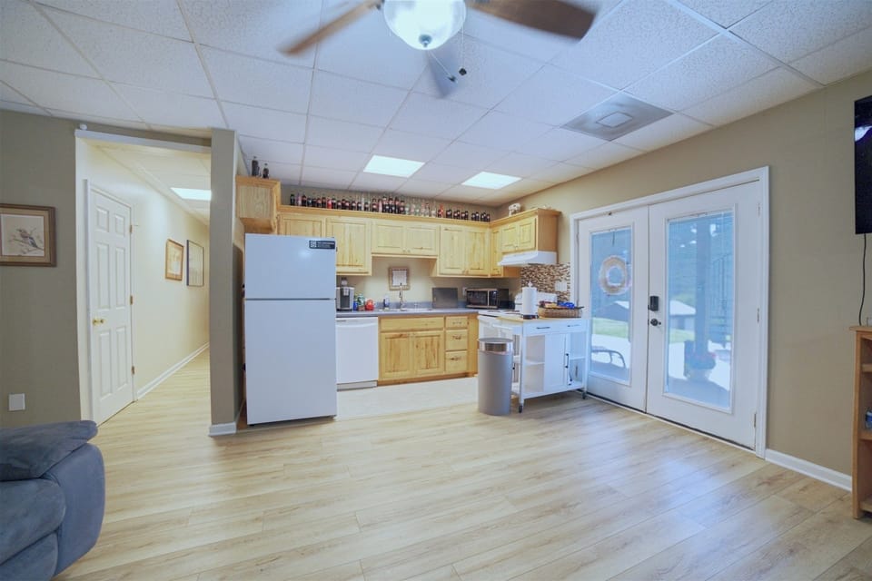 Kitchen fully stocked and entrance
