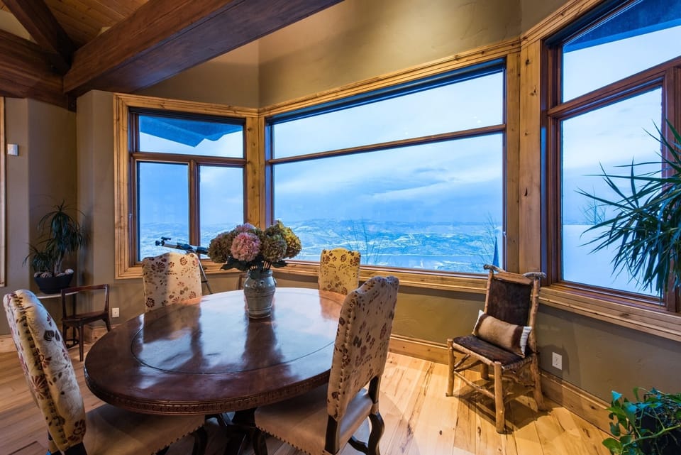 House, Mountain View | Living area | LED TV, fireplace