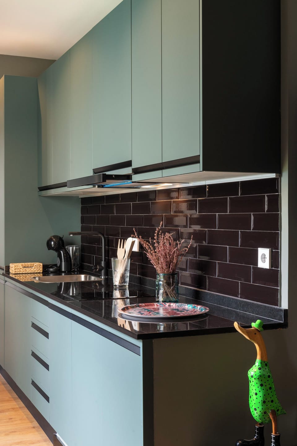 Apartamento Superior con terraza y jacuzzi privado | Private kitchenette | Coffee/tea maker