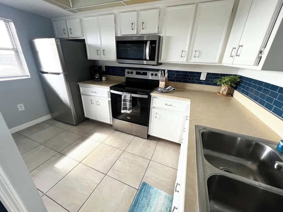 Furnished Kitchen