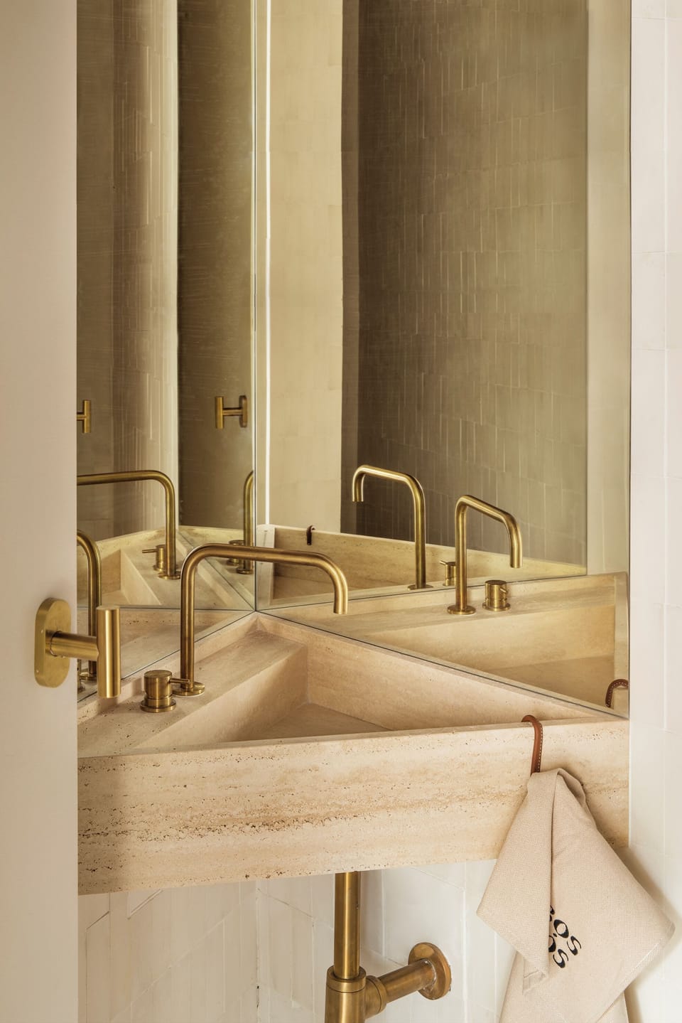 Apartamento con terraza y piscina privada | Bathroom