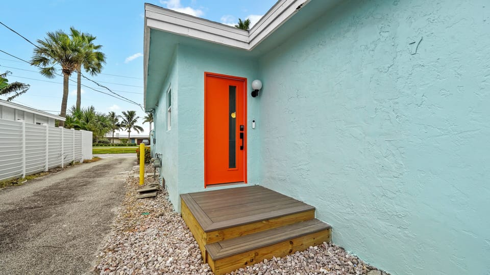 Fun front door!