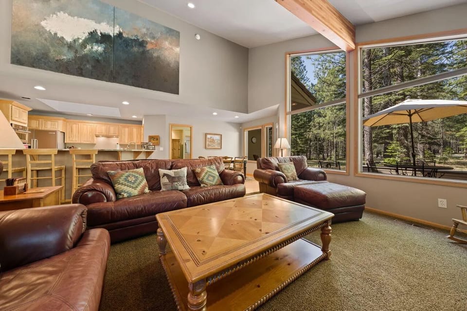 Living room looking into the kitchen