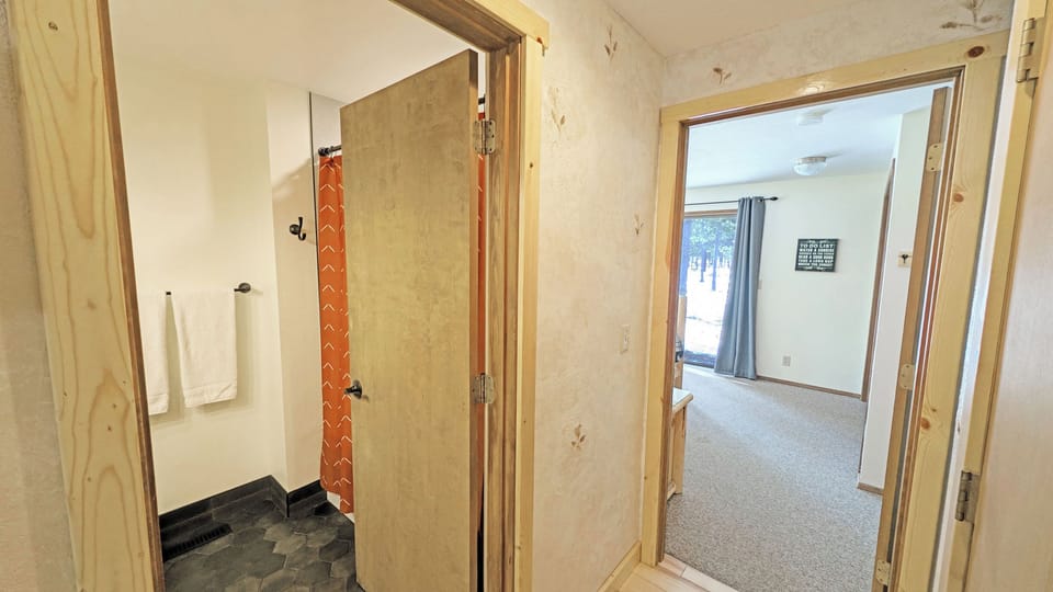 Left, Hall Bath, Ahead, Primary Bedroom