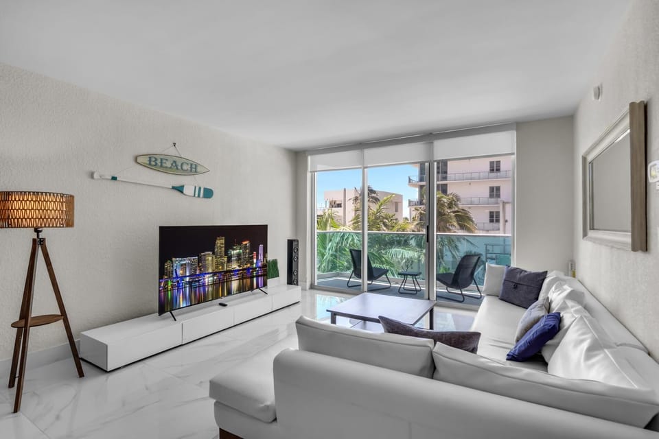 Relax by the Sea – Spacious Apartment with Beautif (9819)