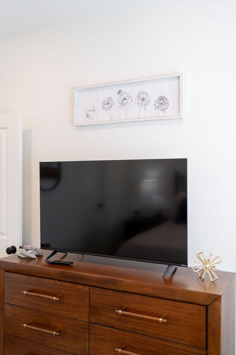 Guest Bedroom # 5 - Queen Bed