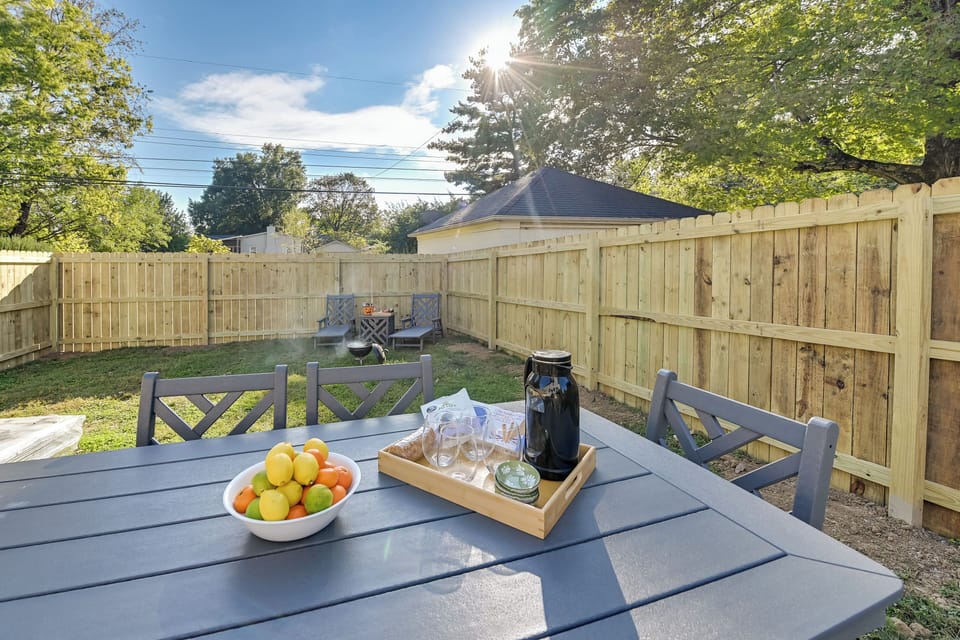 Exterior | Outdoor Dining | Yard | Lounge Furniture