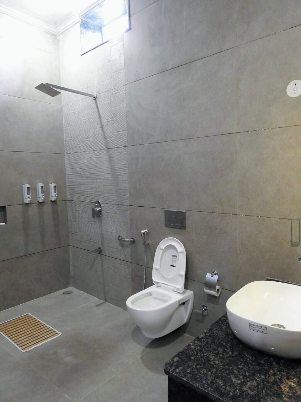 In-room safe, iron/ironing board, WiFi (free)