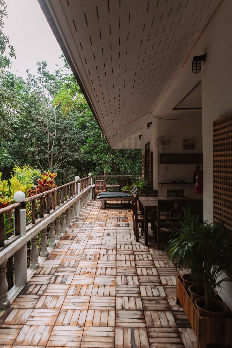 Outdoor dining