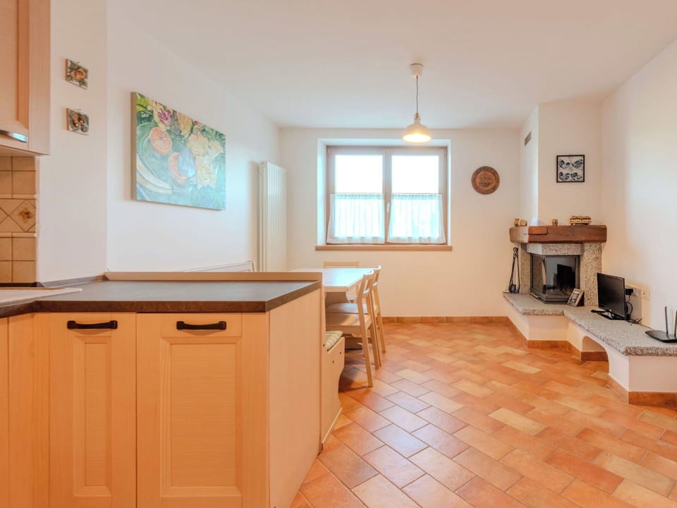 Flooring, Interior Design, Floor, Furniture, Wood, Ceiling, Room, Cabinetry, Kitchen, Countertop