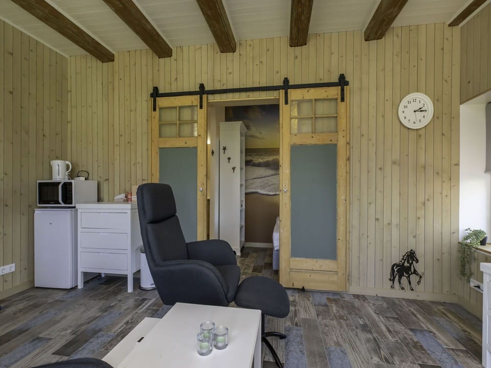 Flooring, Floor, Wood, Interior Design, Ceiling, Furniture, Room, Home, Door, Wood Flooring
