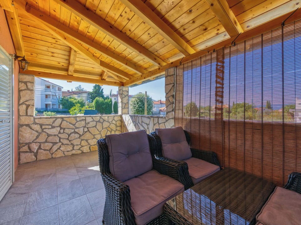 Wood, Shade, Porch, Outdoor Furniture, Ceiling, Deck, Wood Stain, Chair, Balcony, Eco Hotel