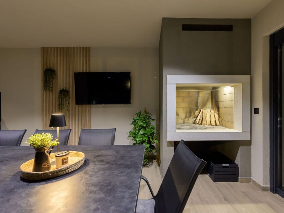 Interior Design, Furniture, Flooring, Wood, Floor, Ceiling, Lighting, Home, Room, Living Room