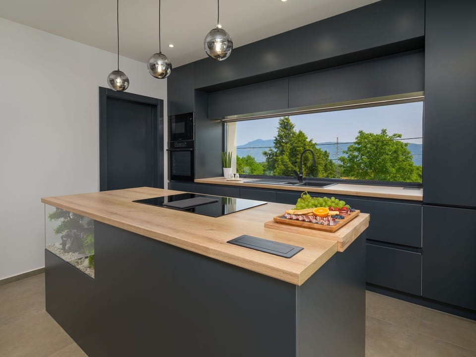 Kitchen, Interior Design, Countertop, Wood, Flooring, Kitchen Appliance, Ceiling, Cabinetry, Furniture, Lighting