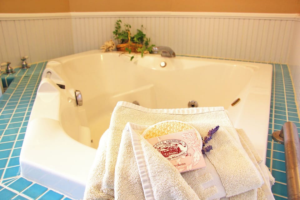 Deluxe Room (Great) | Jetted tub